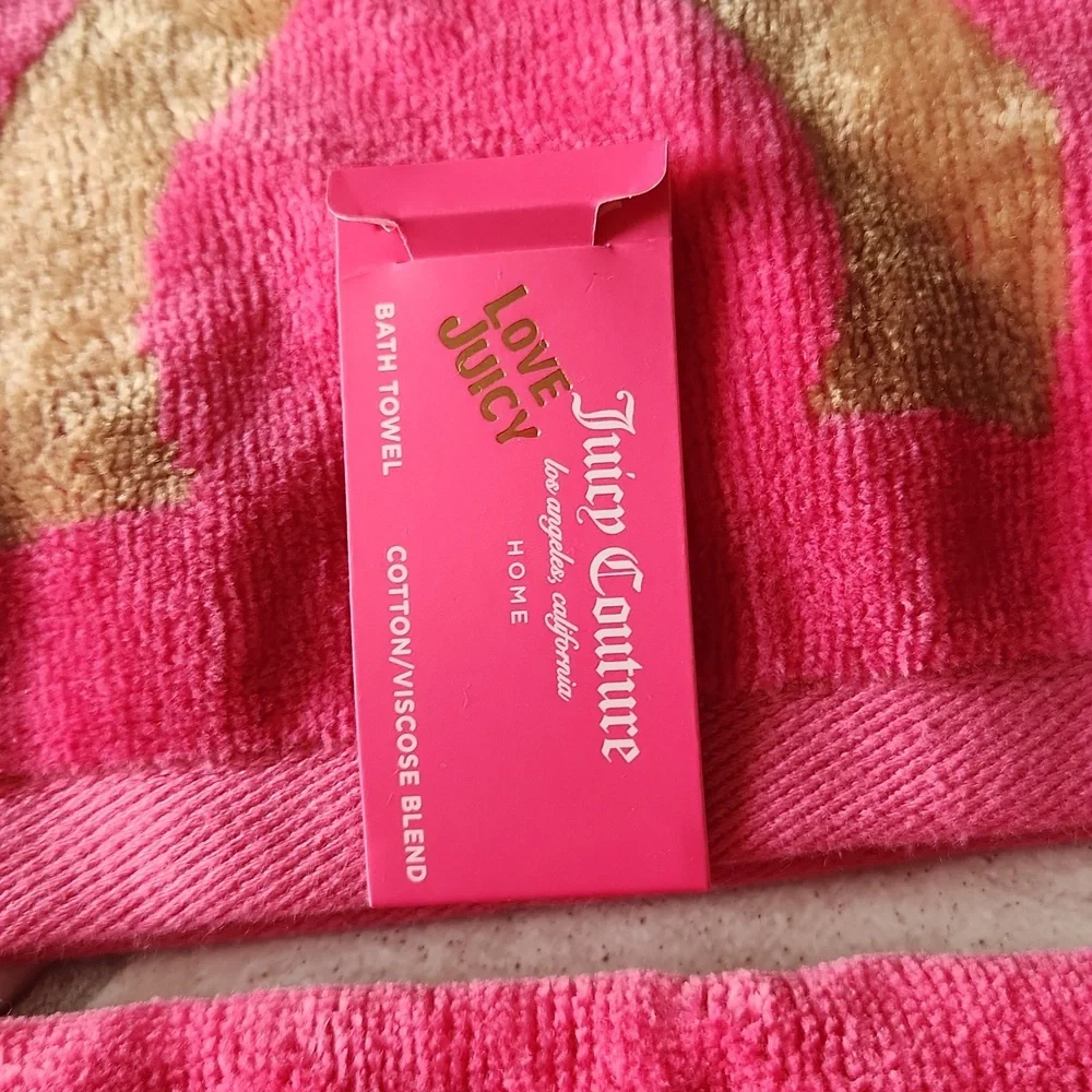 Juicy Couture Set Of 2 Bath Towel And Hand Towel Pink and Gold Towel Set
